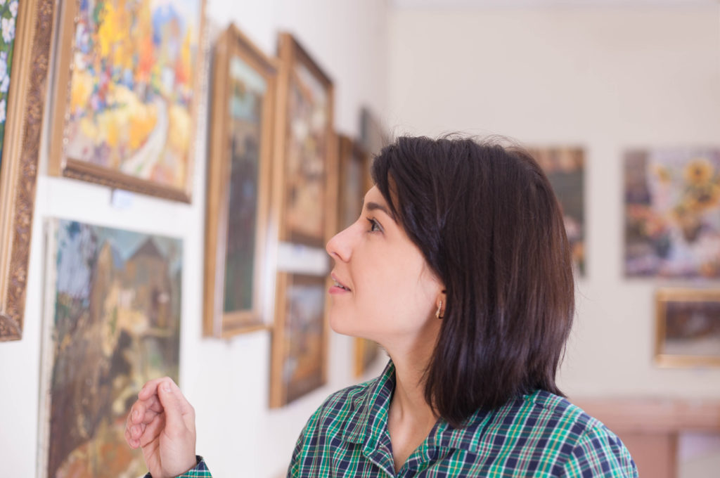 The Benefits of Supporting and Buying Art From Independent Artists